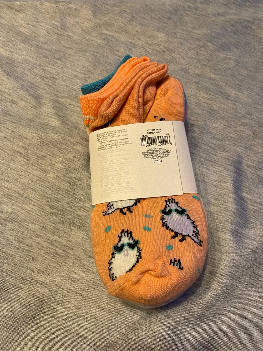 NWT Old Navy Girls Fashion Socks 6 Pack Fits Shoe Sizes 13-3Y